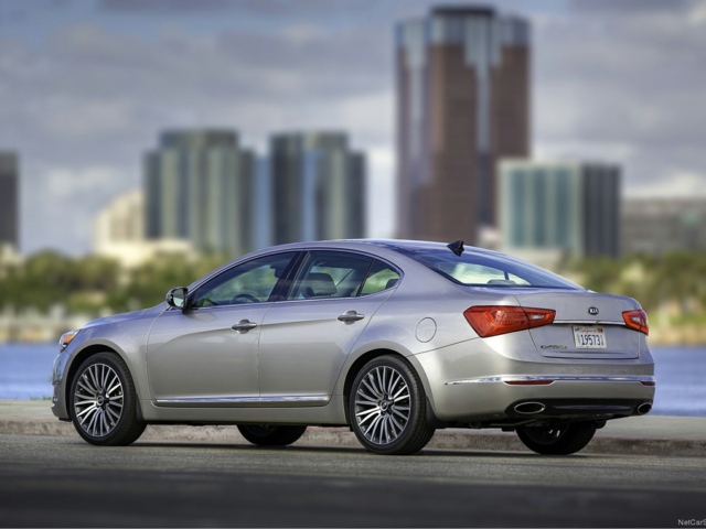 2014 Kia Cadenza Union City, GA KNALN4D77E5147047